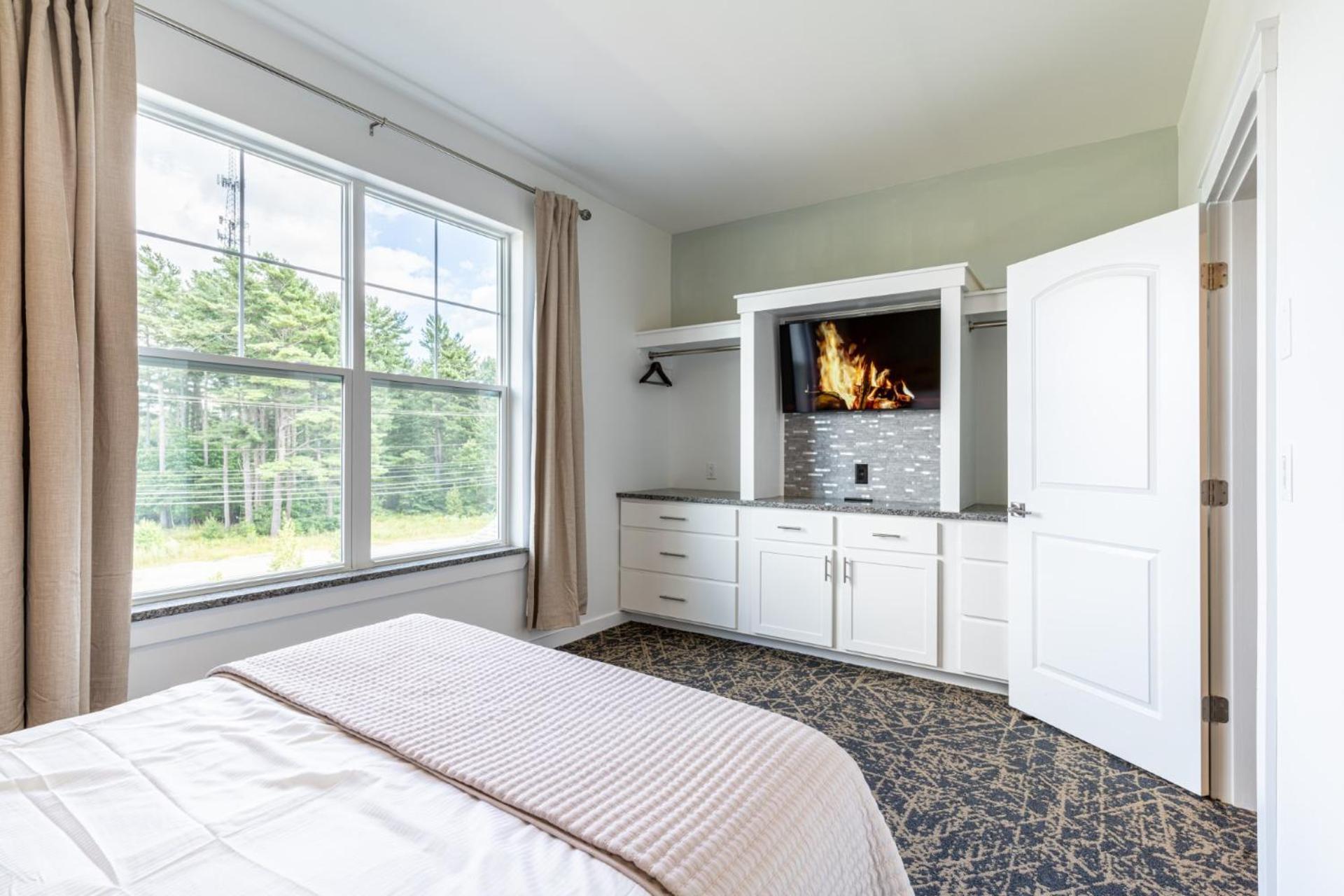 Stone Park Ellsworth-Bar Harbor Aparthotel ภายนอก รูปภาพ